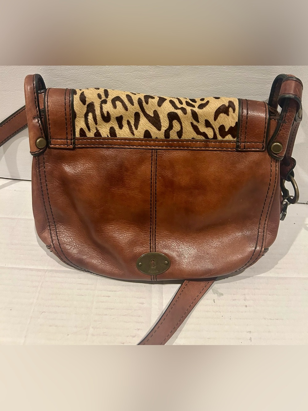 Vintage Fossil Flap Bag Leather Crossbody with Leopard Print Brown 9”x11” - Picture 3 of 7
